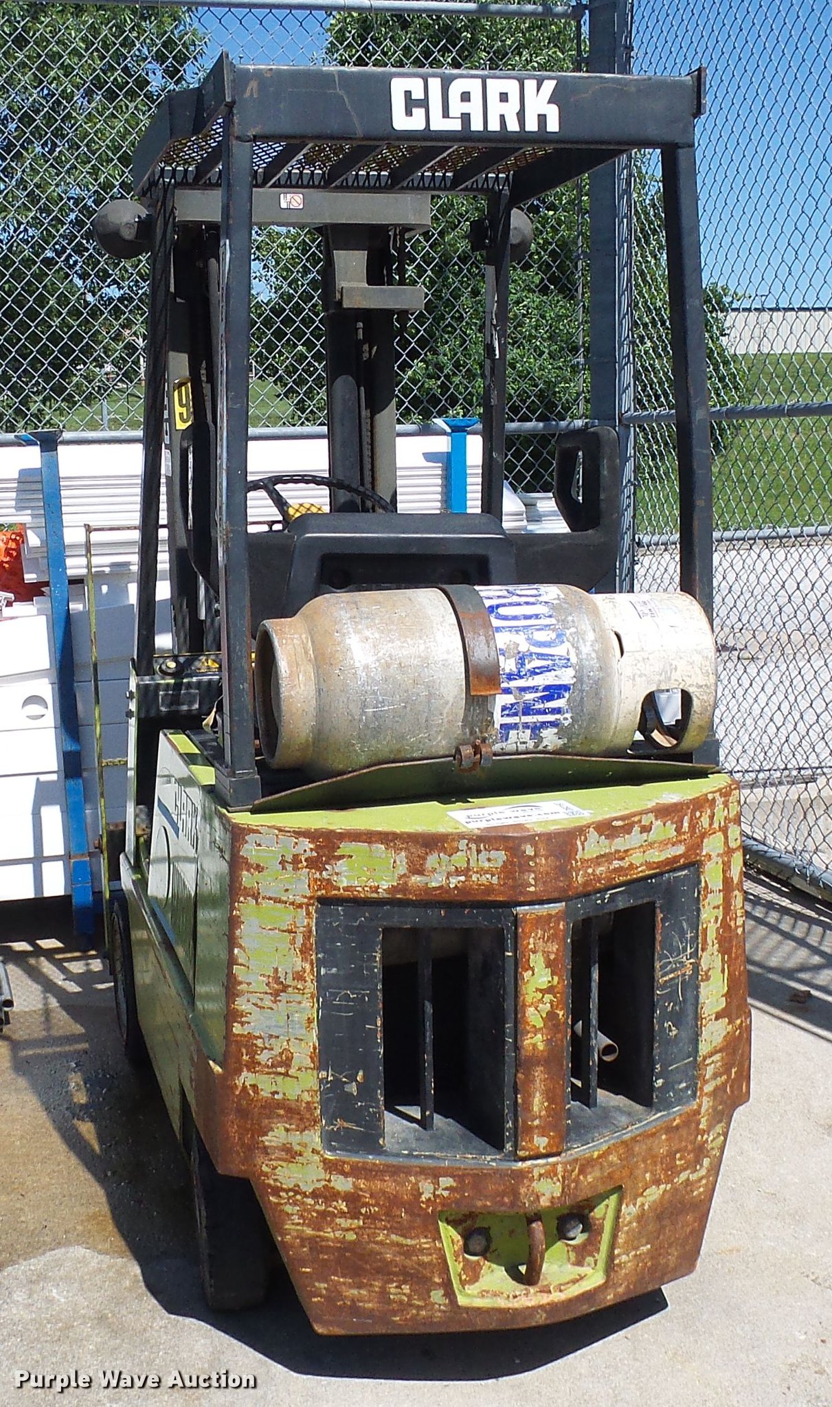 Clark GCS15 forklift in Columbia, MO Item DB2197 sold Purple