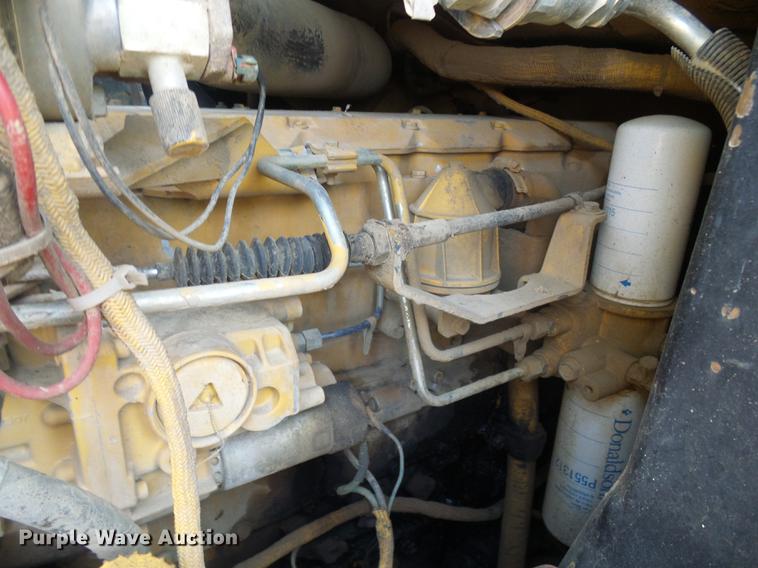 image for item DB2183 1998 Caterpillar 953C track loader