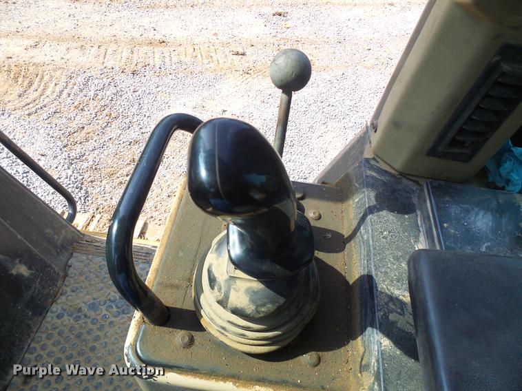 image for item DB2183 1998 Caterpillar 953C track loader