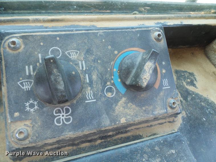 image for item DB2183 1998 Caterpillar 953C track loader