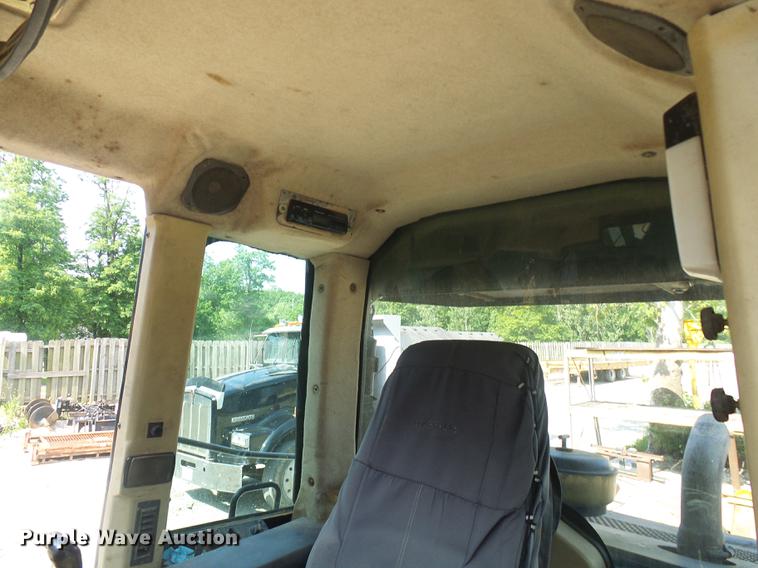 image for item DB2183 1998 Caterpillar 953C track loader