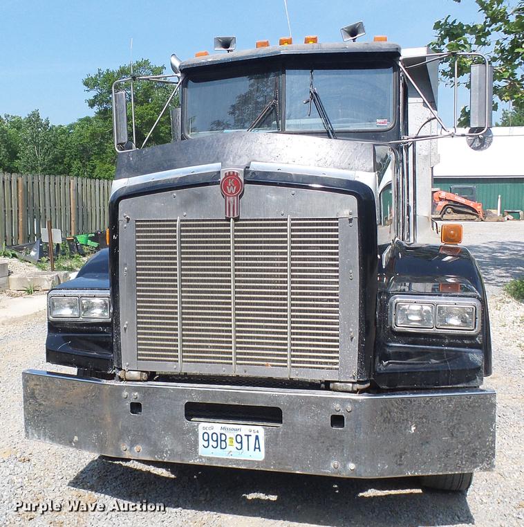 image for item DB2184 1988 Kenworth T800 dump truck