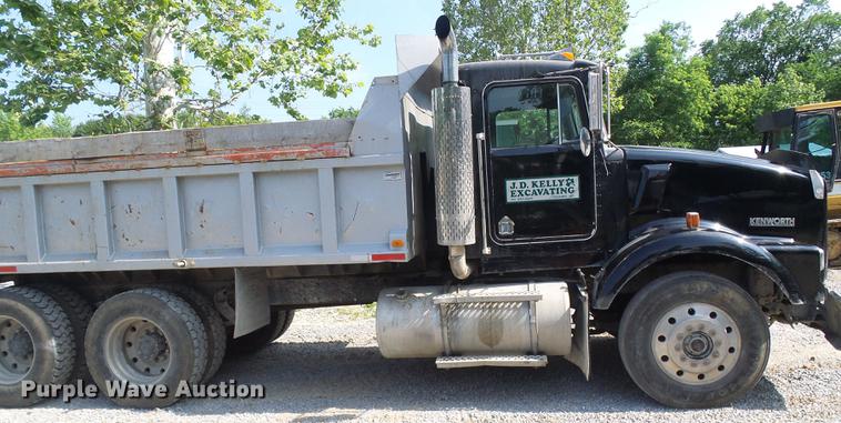 image for item DB2184 1988 Kenworth T800 dump truck