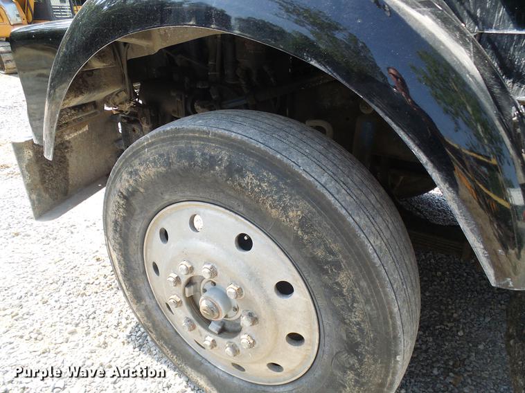 image for item DB2184 1988 Kenworth T800 dump truck