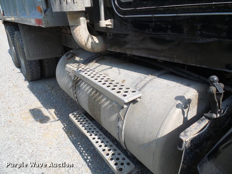 image for item DB2184 1988 Kenworth T800 dump truck