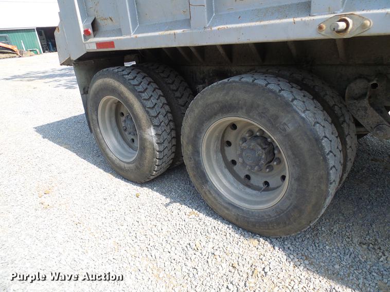 image for item DB2184 1988 Kenworth T800 dump truck