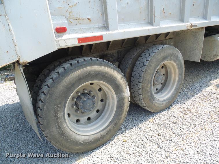 image for item DB2184 1988 Kenworth T800 dump truck