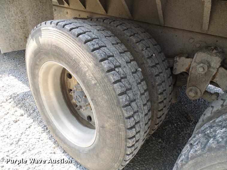 image for item DB2184 1988 Kenworth T800 dump truck