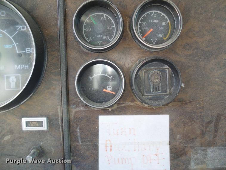 image for item DB2184 1988 Kenworth T800 dump truck