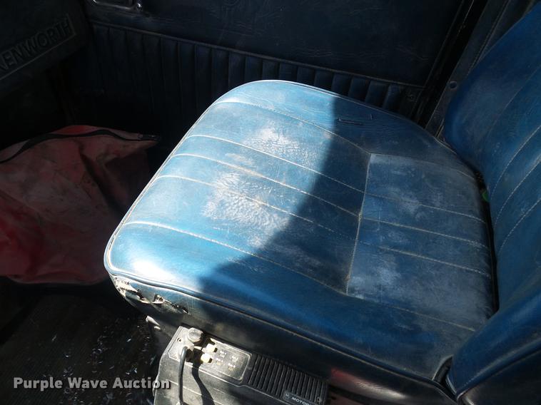 image for item DB2184 1988 Kenworth T800 dump truck