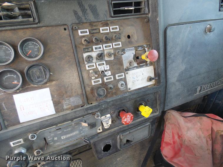 image for item DB2184 1988 Kenworth T800 dump truck