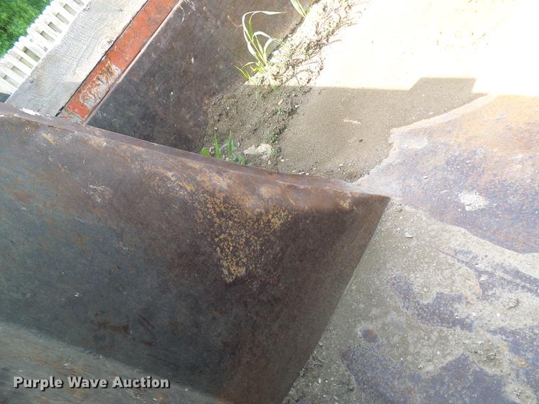 image for item DB2184 1988 Kenworth T800 dump truck