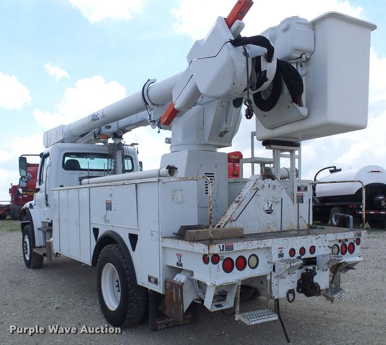 image for item DB2186 2006 Freightliner Business Class M2 bucket truck