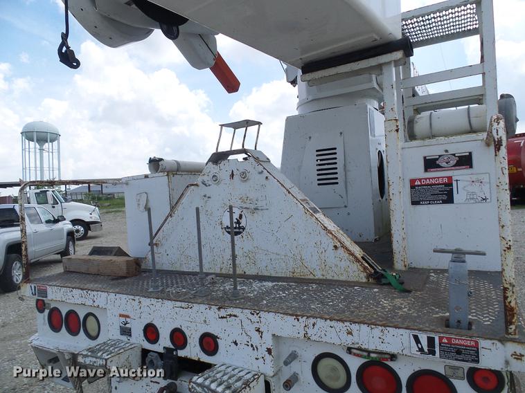 image for item DB2186 2006 Freightliner Business Class M2 bucket truck