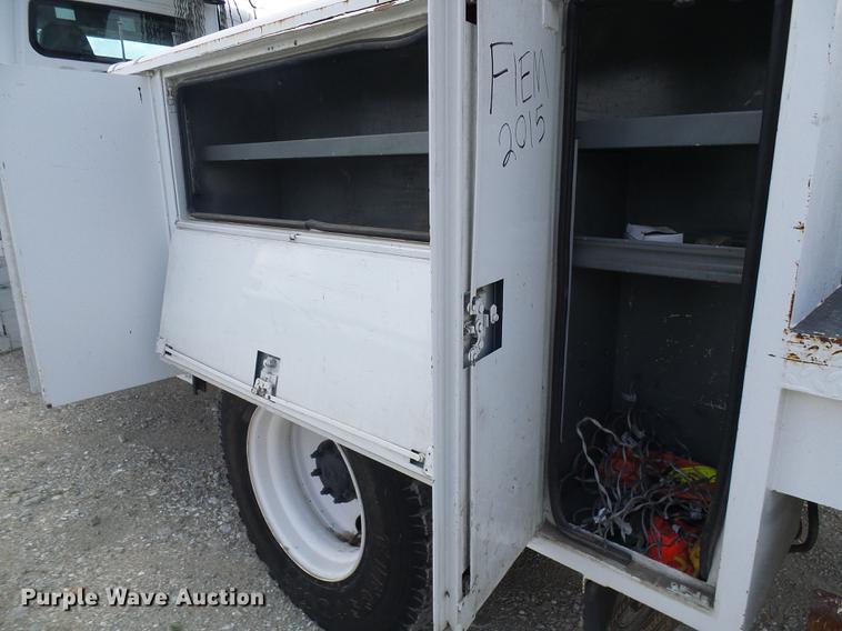 image for item DB2186 2006 Freightliner Business Class M2 bucket truck