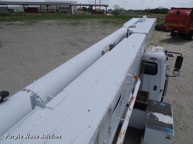 image for item DB2186 2006 Freightliner Business Class M2 bucket truck