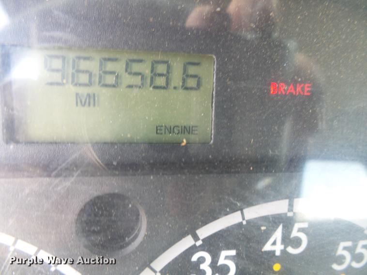 image for item DB2186 2006 Freightliner Business Class M2 bucket truck