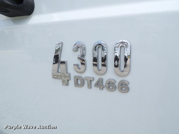 image for item DB2187 2006 International 4300 bucket truck