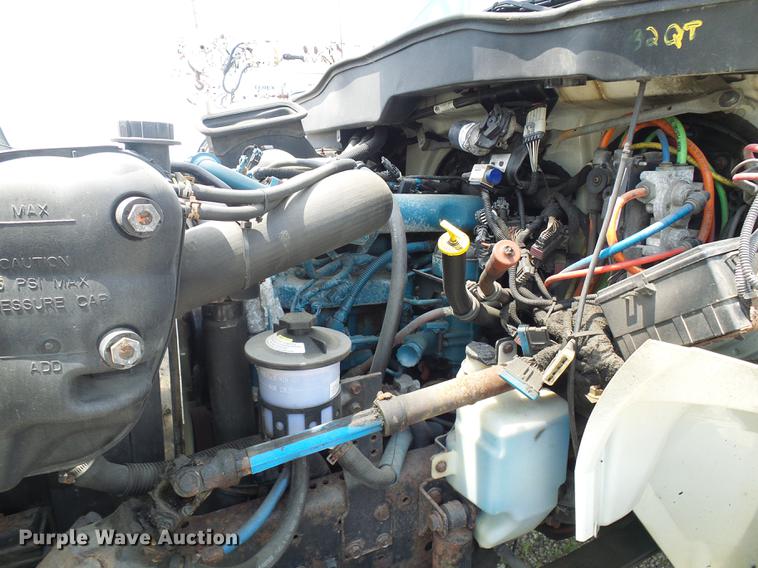 image for item DB2187 2006 International 4300 bucket truck