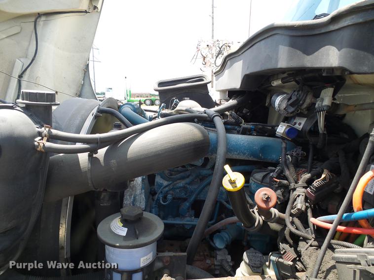 image for item DB2187 2006 International 4300 bucket truck