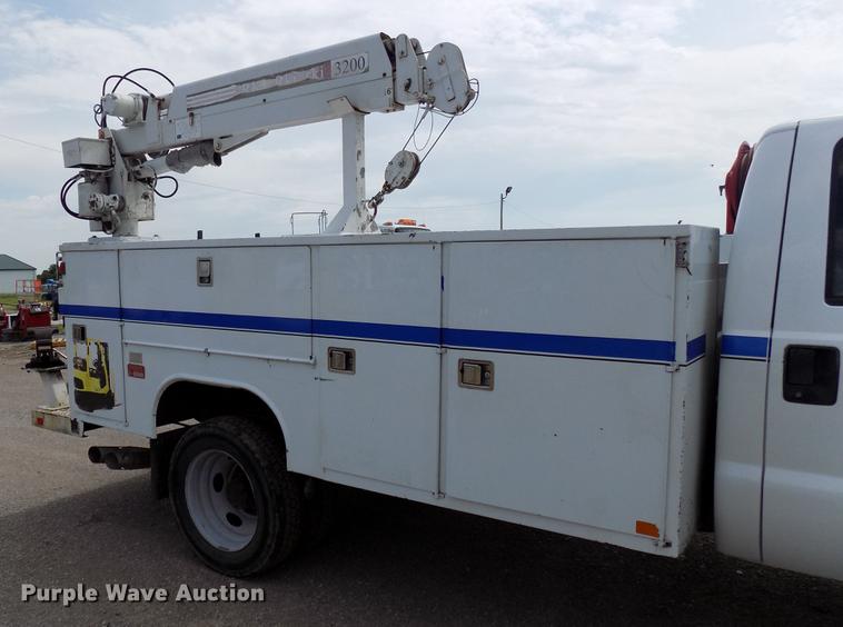 image for item DB9518 2011 Ford F450 Super Duty utility truck with crane