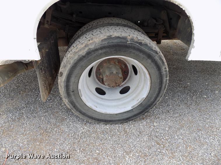 image for item DB9518 2011 Ford F450 Super Duty utility truck with crane