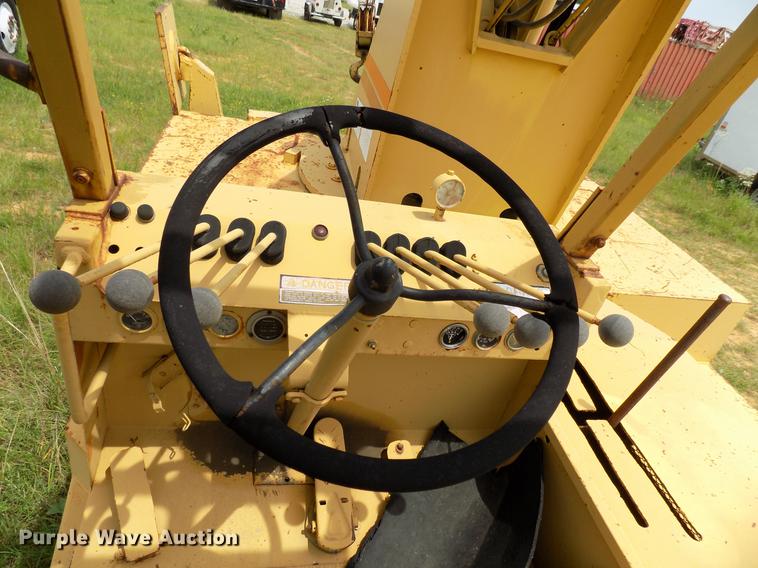 image for item DB9534 Grove crane