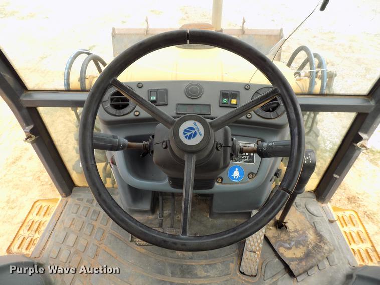 image for item DB9536 1997 New Holland 555E backhoe