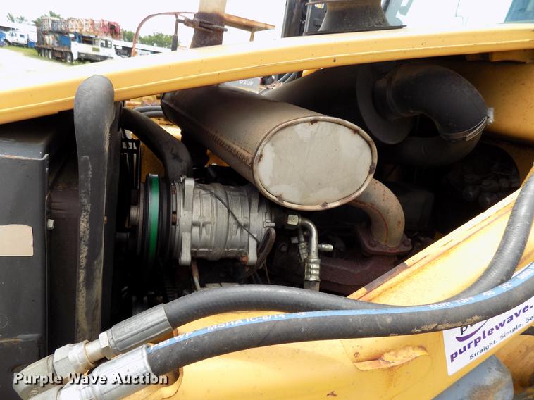 image for item DB9536 1997 New Holland 555E backhoe