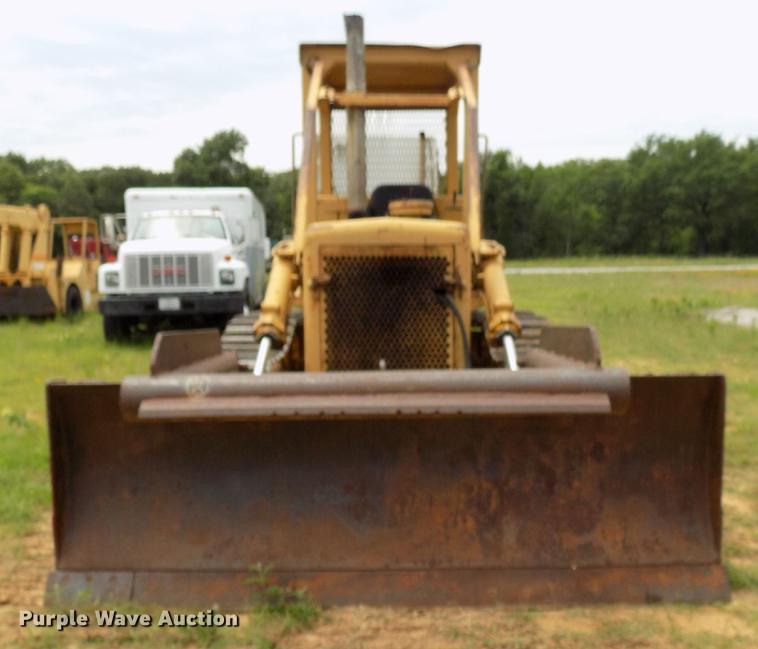 image for item DB9537 1971 International TD15 dozer
