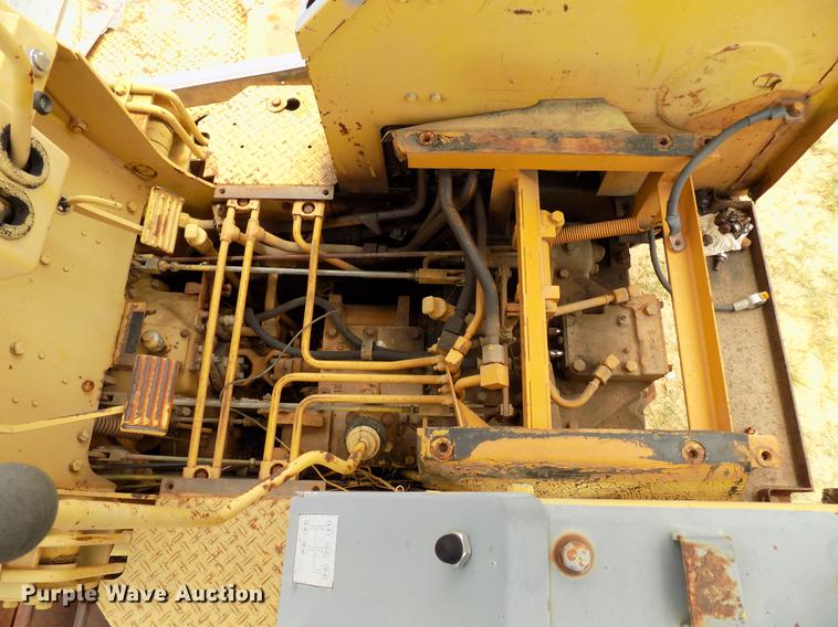 image for item DB9538 1990 Komatsu D20P dozer