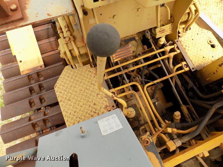 image for item DB9538 1990 Komatsu D20P dozer