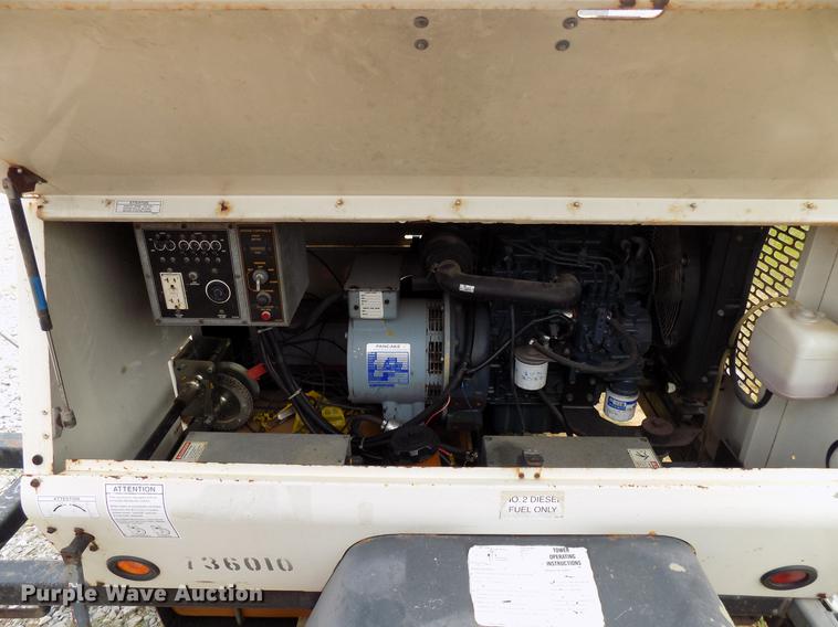 image for item DB9540 2008 Terex AII4000 light plant