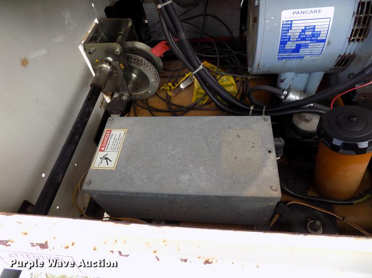 image for item DB9540 2008 Terex AII4000 light plant