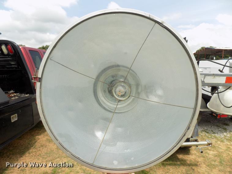 image for item DB9540 2008 Terex AII4000 light plant