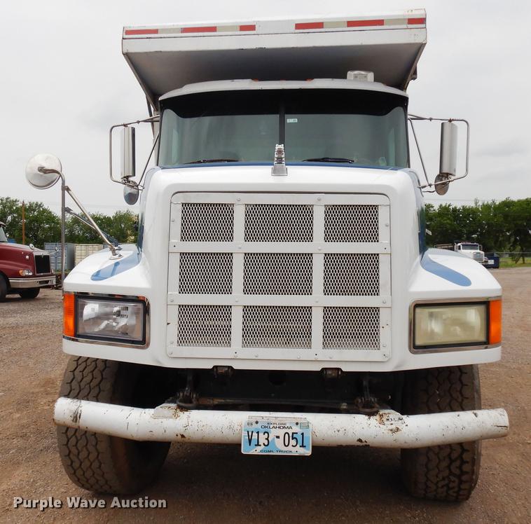 image for item DB9635 2000 Mack CH612 dump truck