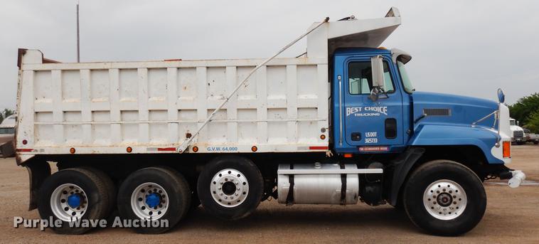 image for item DB9635 2000 Mack CH612 dump truck