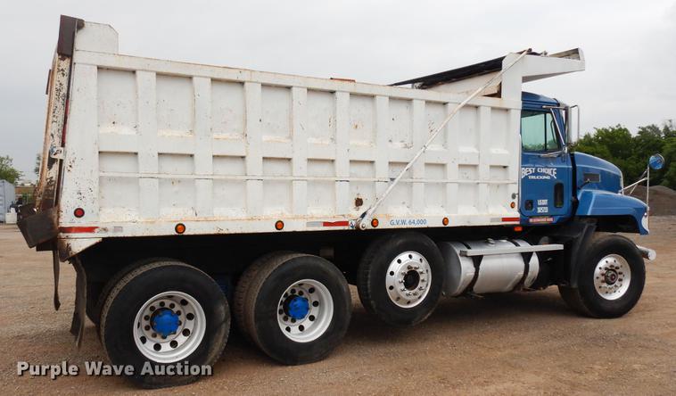 image for item DB9635 2000 Mack CH612 dump truck