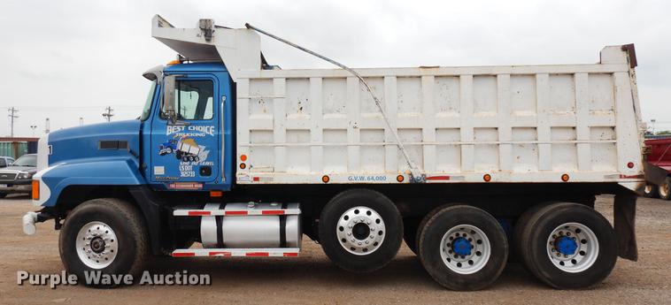 image for item DB9635 2000 Mack CH612 dump truck