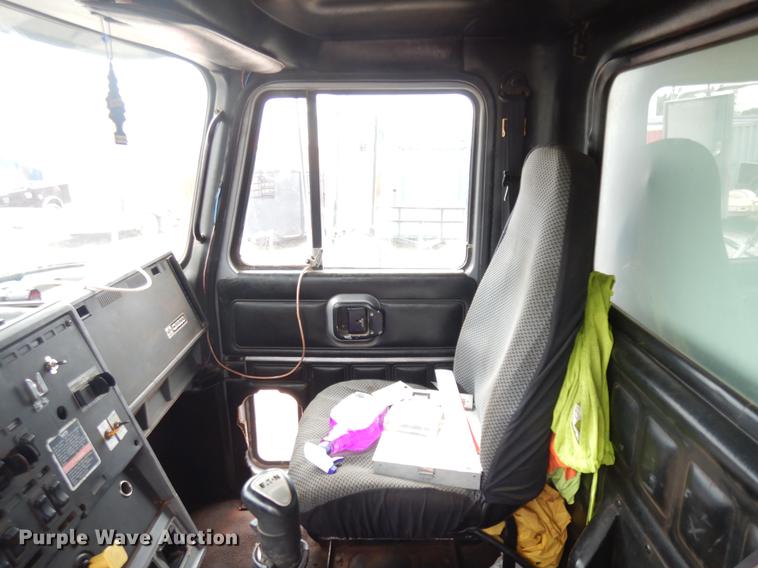 image for item DB9635 2000 Mack CH612 dump truck