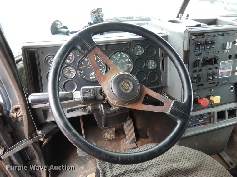 image for item DB9635 2000 Mack CH612 dump truck