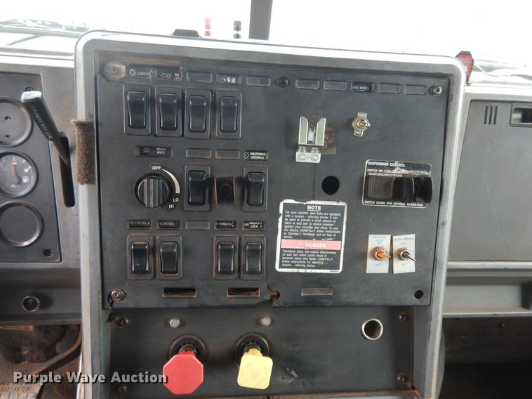 image for item DB9635 2000 Mack CH612 dump truck