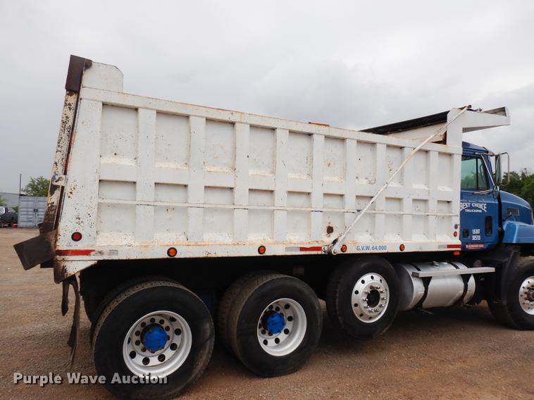 image for item DB9635 2000 Mack CH612 dump truck