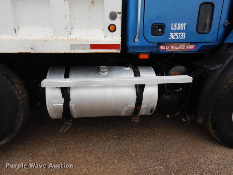 image for item DB9635 2000 Mack CH612 dump truck