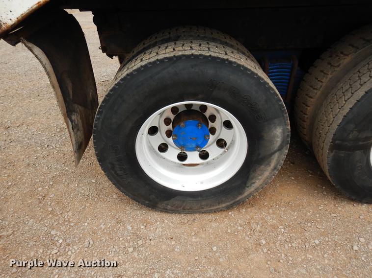 image for item DB9635 2000 Mack CH612 dump truck