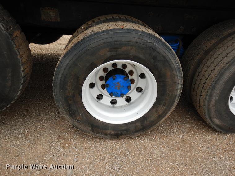 image for item DB9635 2000 Mack CH612 dump truck