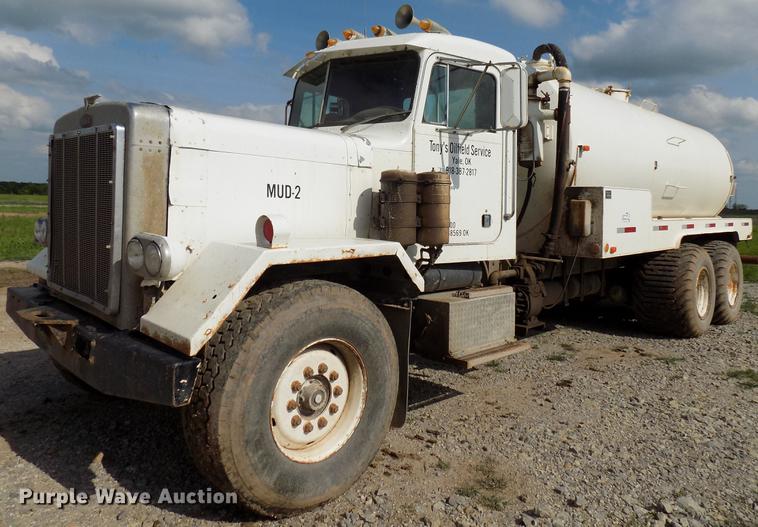 image for item DB9678 1981 Peterbilt 359 vacuum truck