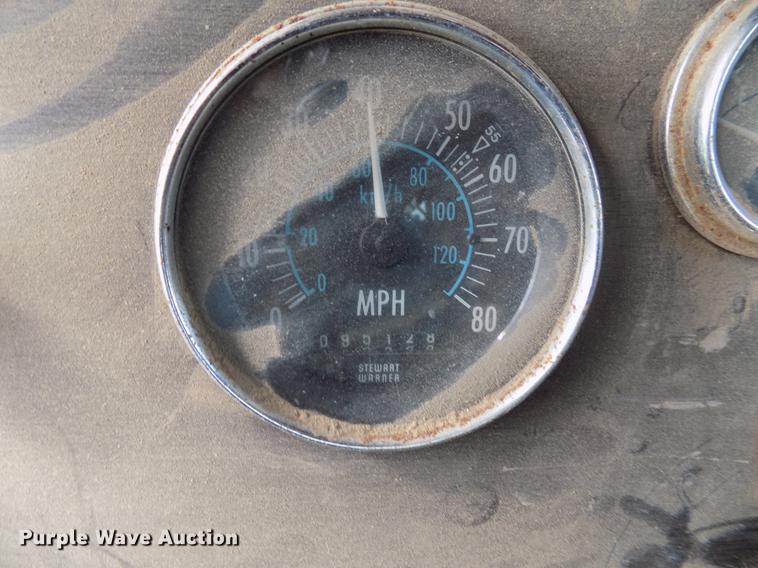 image for item DB9678 1981 Peterbilt 359 vacuum truck