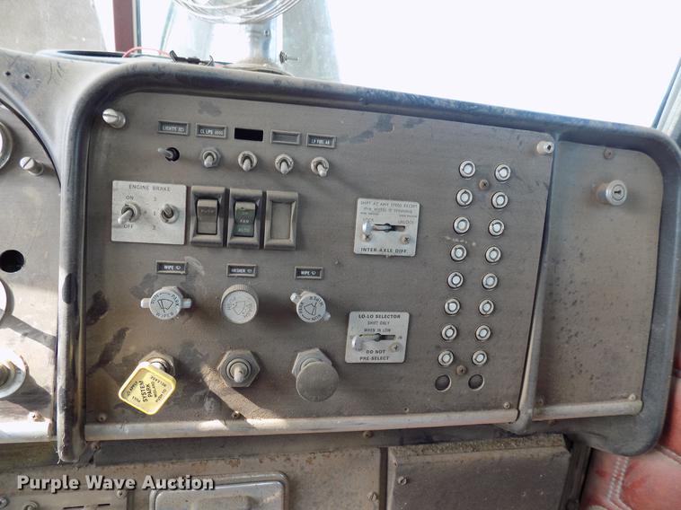 image for item DB9678 1981 Peterbilt 359 vacuum truck