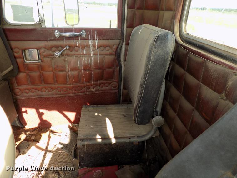 image for item DB9678 1981 Peterbilt 359 vacuum truck